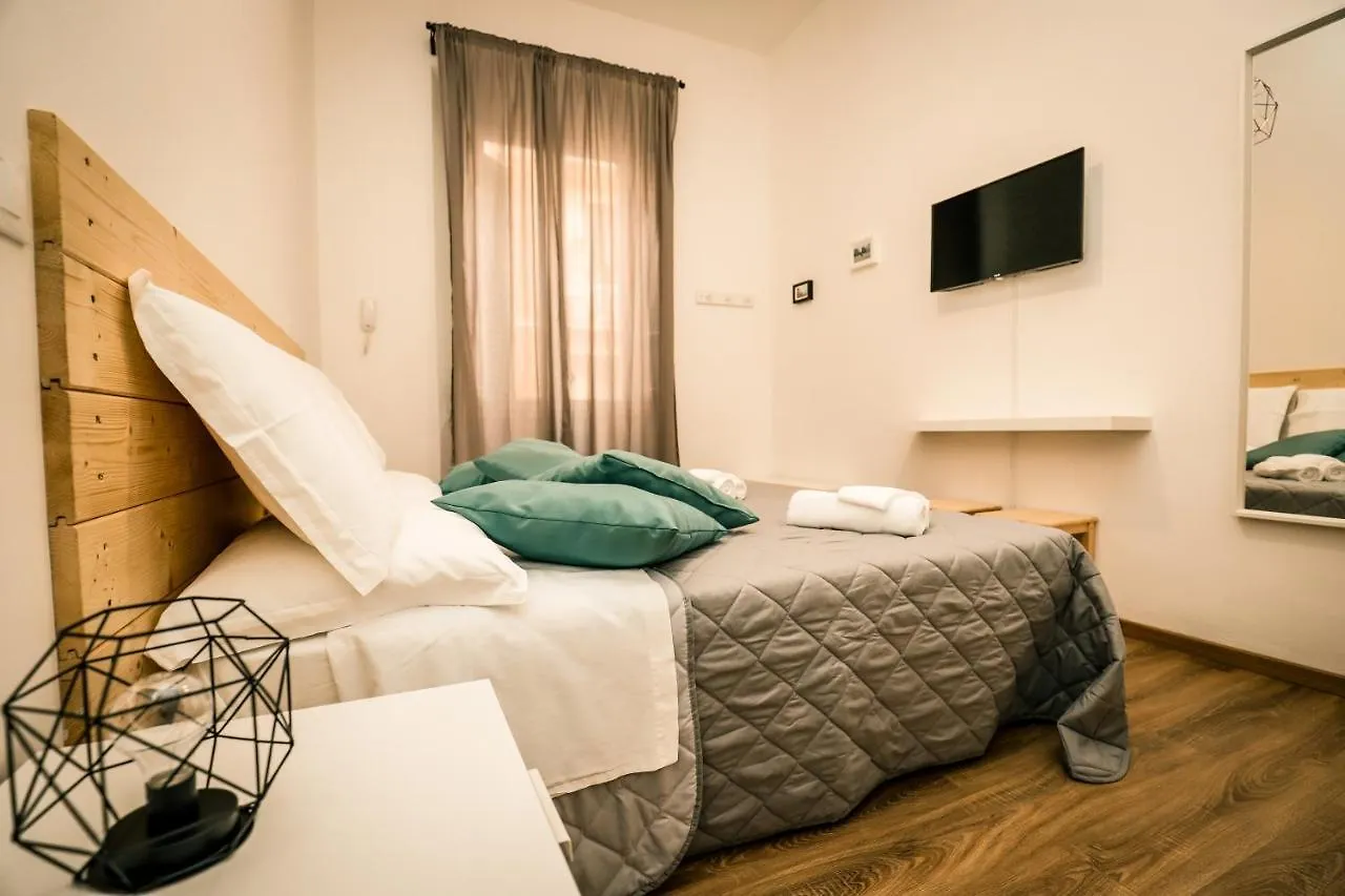 Hostly - Nicole Apartment Pontedera - 2Br In Full Center Italy