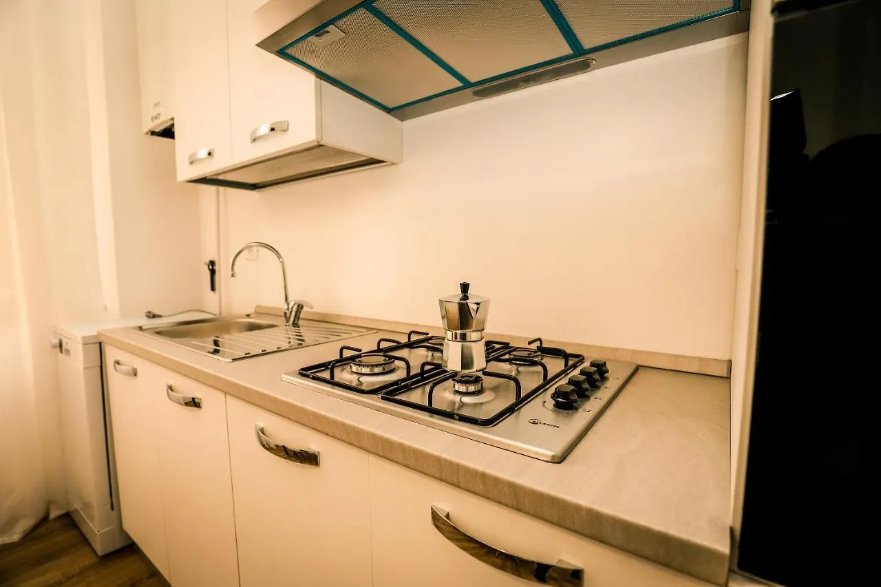 Hostly - Nicole Apartment Pontedera - 2Br In Full Center 0*,  Italy