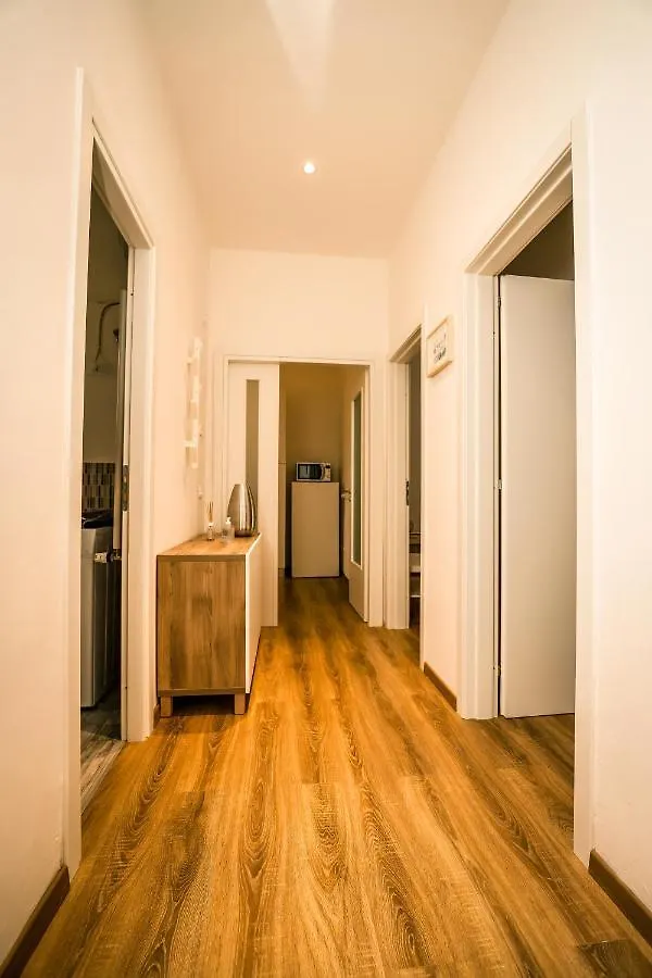 Hostly - Nicole Apartment Pontedera - 2Br In Full Center Italy